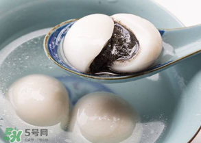 芝麻湯圓上火嗎？吃黑芝麻湯圓上火嗎？