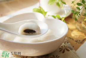 坐月子可以吃湯圓嗎？坐月子可以吃黑芝麻湯圓嗎？