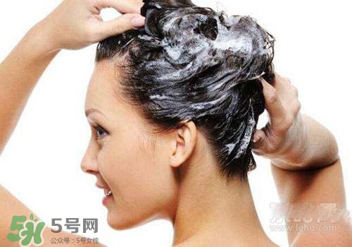 染發(fā)前可以洗頭嗎？染發(fā)前洗頭好還是不洗頭好？