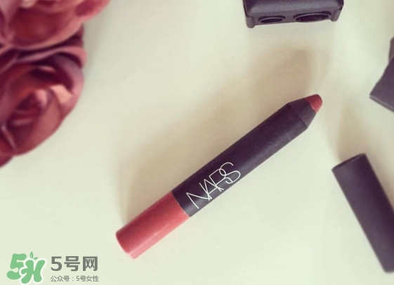 豆沙色口紅怎么化？豆沙色口紅怎么涂好看？