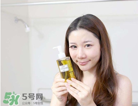 什么樣的卸妝油好用？怎樣選擇卸妝油？