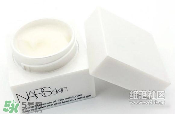 tom ford和nars哪個(gè)好？tom ford和nars唇膏口紅對(duì)比