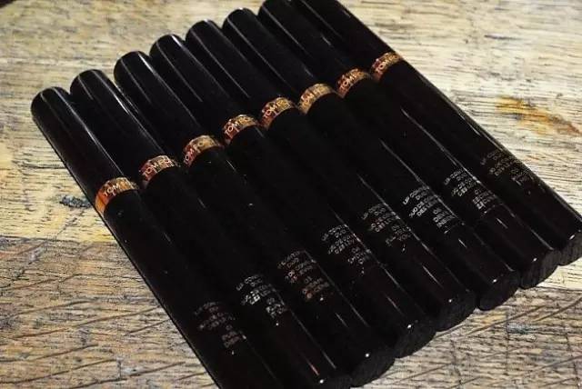 tom ford和迪奧哪個好？tom ford口紅和dior口紅哪個好？