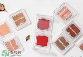眼影飛粉是什么意思？眼影怎么才算飛粉
