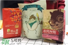 百草味和良品鋪?zhàn)幽膫€(gè)好？百草味和良品鋪?zhàn)訉?duì)比