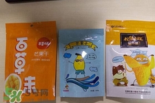 百草味和良品鋪?zhàn)幽膫€(gè)好？百草味和良品鋪?zhàn)訉?duì)比