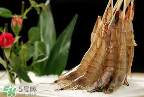 基圍蝦變黑能吃嗎？基圍蝦冷藏變黑能吃嗎？