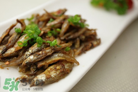 小魚仔熱量高嗎？吃小魚仔會胖嗎？