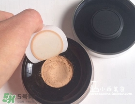 bareminerals礦物粉底怎么用？bareminerals貝茗礦物粉底使用方法