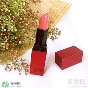 煙熏玫瑰色適合什么膚色？煙熏玫瑰色口紅適合黃皮嗎？
