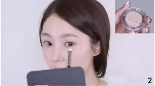 干玫瑰色妝容怎么化？干玫瑰色妝容畫法步驟