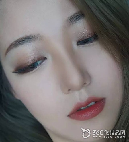 干玫瑰色適合什么膚色？干玫瑰色口紅適合黃皮嗎？