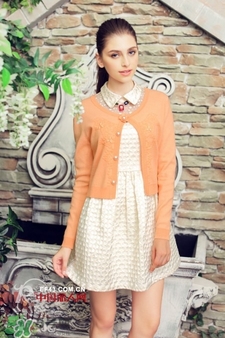 4月份穿什么衣服？四月份穿衣搭配