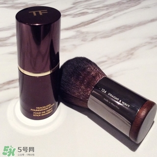 tom ford粉底棒怎么用？tom ford粉底棒使用方法