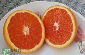 橙子里有紅絲能吃嗎？橙子里有紅絲的是什么？