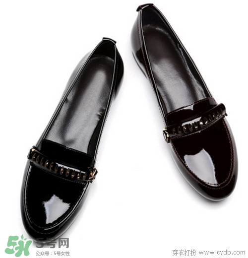 4月份穿什么鞋子？四月份鞋子搭配