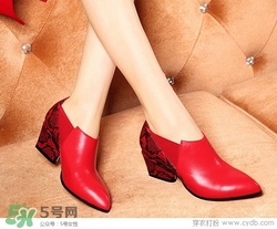 4月份穿什么鞋子？四月份鞋子搭配