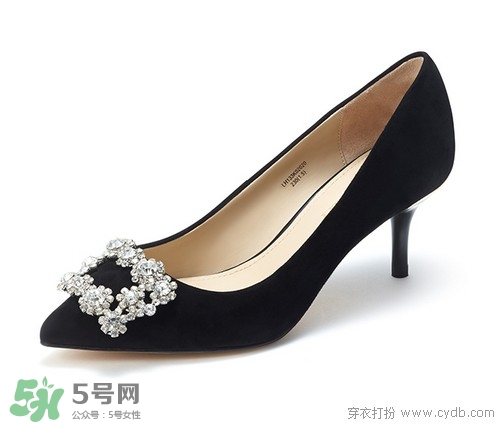 4月份穿什么鞋子？四月份鞋子搭配