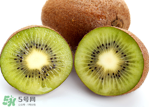 獼猴桃有點(diǎn)硬可以吃嗎？獼猴桃有點(diǎn)硬怎么吃？