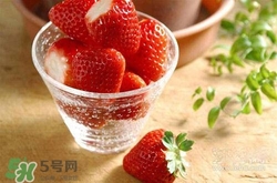吃草莓可以解酒嗎？草莓怎么解酒