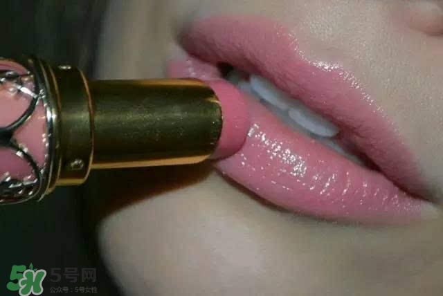 櫻花粉是什么顏色？櫻花粉口紅試色
