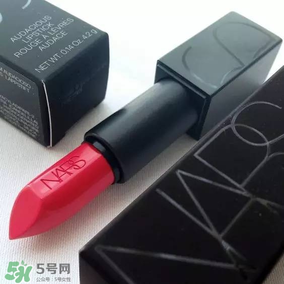 珊瑚紅口紅是什么顏色？珊瑚紅口紅試色