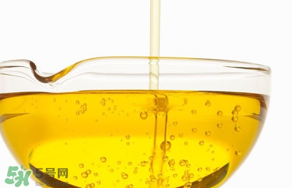 卸妝油悶痘怎么辦？卸妝油悶痘怎么補(bǔ)救？