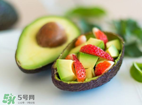 牛油果發(fā)苦是怎么回事？牛油果發(fā)苦可以吃嗎？