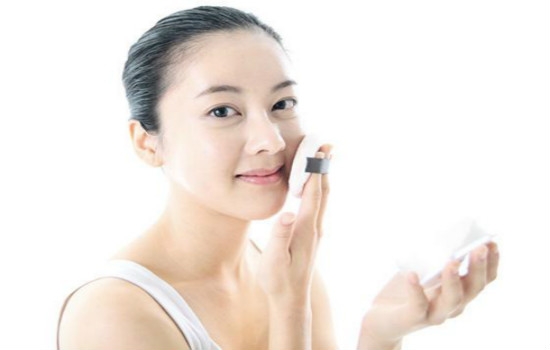 cc霜會脫妝嗎？cc霜脫妝怎么辦？