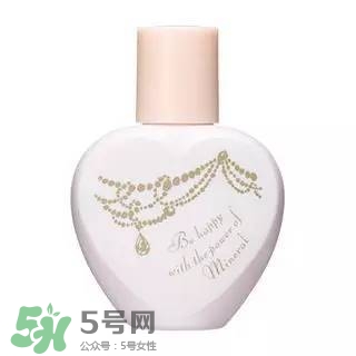 粉底液卡粉怎么辦？粉底液卡粉怎么補救？