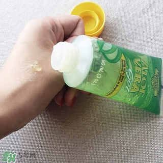香蕉船曬后修復(fù)多少錢(qián)?香蕉船曬后修復(fù)專柜價(jià)格