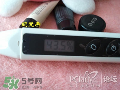 蘭蔻和紀(jì)梵希哪個(gè)好？蘭蔻和紀(jì)梵?？诩t哪個(gè)好？