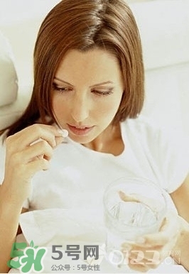 孕期一定要吃葉酸嗎？葉酸吃到什么時候停？