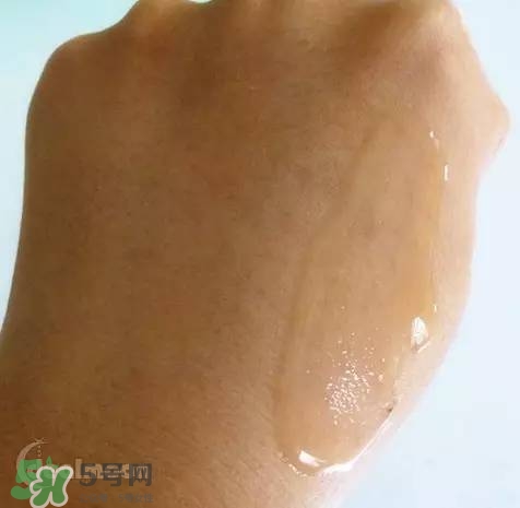 蘭蔻大眼精華和雅詩蘭黛小棕瓶哪個好？蘭蔻大眼精華和小棕瓶對比