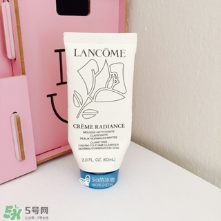 蘭蔻洗面奶粉色和藍(lán)色哪個(gè)好？蘭蔻洗面奶粉色藍(lán)色區(qū)別