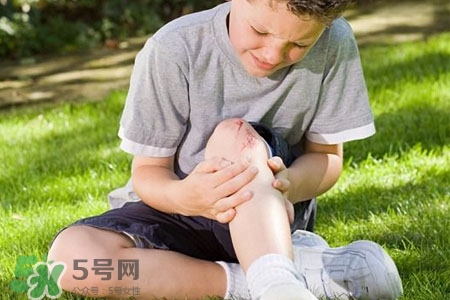 骨質疏松要補鈣嗎？骨質疏松補什么好？