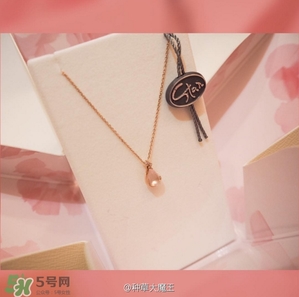 star jewelry2017櫻花限定多少錢？star jewelry櫻花項(xiàng)鏈?zhǔn)宙渻r(jià)格