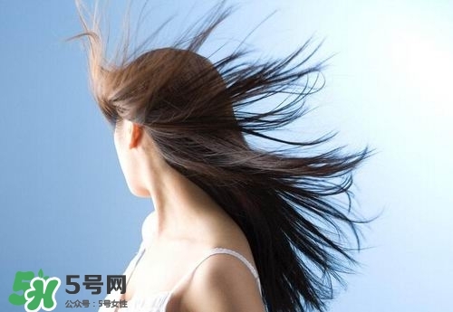 洗頭發(fā)掉頭發(fā)怎么辦？掉頭發(fā)應(yīng)該怎么做？