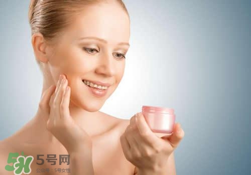 精華乳是乳液嗎？精華乳和乳液的區(qū)別