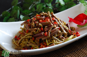 蕨菜苦能吃嗎？蕨菜苦的吃了會中毒嗎？