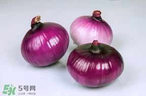 洋蔥中間黃了可以吃嗎？洋蔥里面發(fā)黃能吃嗎？