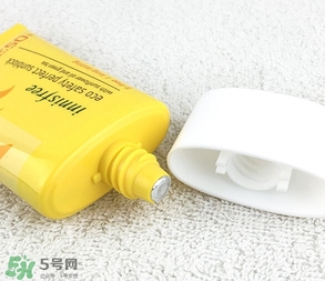 悅詩(shī)風(fēng)吟防曬霜價(jià)格 悅詩(shī)風(fēng)吟防曬霜spf50價(jià)格多少錢(qián)