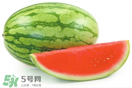 口腔潰瘍可以吃西瓜嗎？口腔潰瘍吃西瓜好嗎？