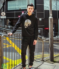 男士衛(wèi)衣配什么褲子？男士衛(wèi)衣搭配什么褲子好看？