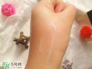 嬌蘭帝皇蜂姿眼霜怎么用？嬌蘭帝皇蜂姿眼霜使用方法