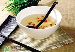 枸杞子泡水隔夜能喝嗎？枸杞子泡水隔夜喝的壞處