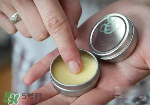 清涼油能消腫嗎？清涼油怎么消腫？