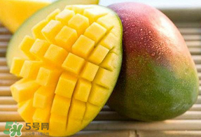 芒果為什么會(huì)變黑？芒果為什么有黑點(diǎn)？