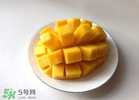 芒果為什么有黑色的絲？芒果里面有黑色的絲能吃嗎？