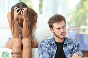 老公出軌怎么辦？老公出軌該不該離婚？